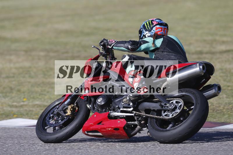 /07 09.04.2026 Cornu Master School ADR/Gruppe blau/11